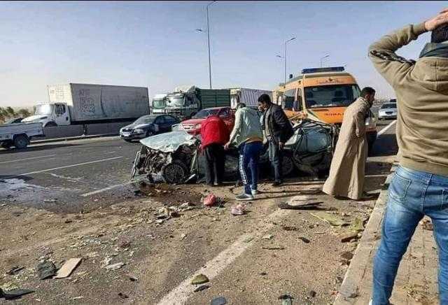 بالأسماء.. إصابة 6 أشخاص في تصادم دراجة بخارية بميكروباص بإهناسيا