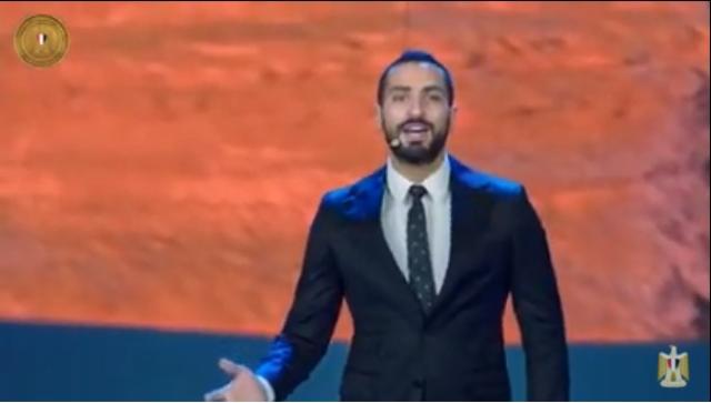 بالفيديو.. الشرنوبي يشعل حفل افتتاح منتدى شباب العالم برفقة عدد من مطربي العالم