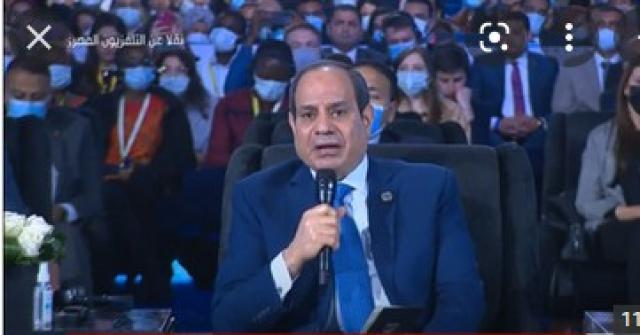 السيسي: «لولا ستر ربنا كنا هنبقى لاجئين».. فيديو