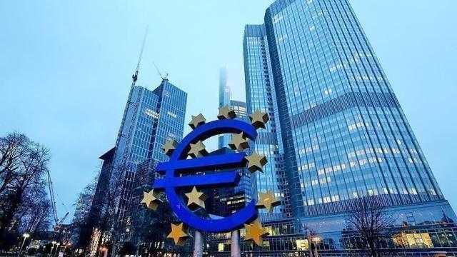 «البنك الأوروبي» يتوقع انتعاش الاقتصاد المصري لـ6% خلال 2023