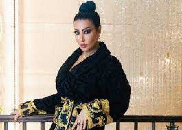 سمية الخشاب: مكنتش سبب خلاف بين محمد رمضان ومراته