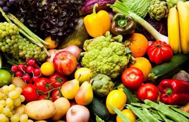 تناول السبانخ والتفاح.. نصائح غذائية للطلاب خلال الامتحانات (فيديو)