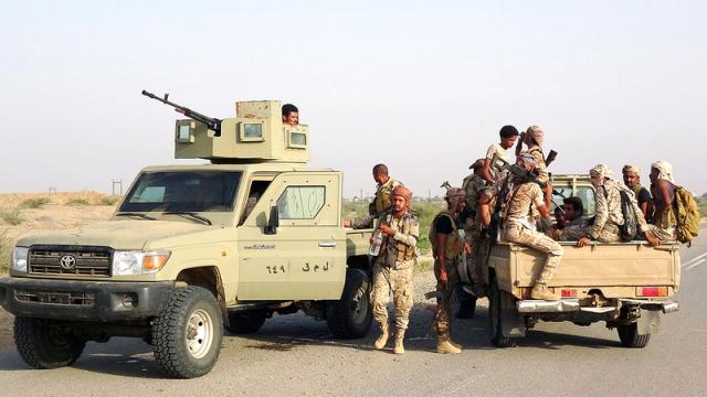 الجيش اليمنى