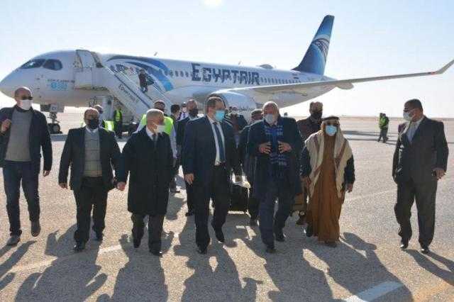 مطار الخارجة بالوادي الجديد يستقبل أولى رحلات مصر للطيران