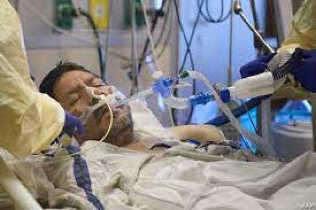 استشاري: «في هذه المرحلة يتعرض مصاب كورونا لتليف الرئة»