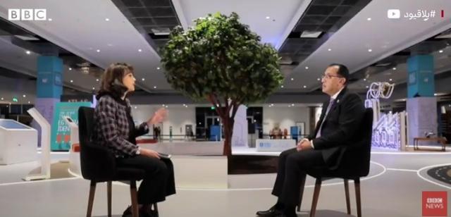 رئيس الوزراء: «إحنا مش منفصلين عن الشعب والرئيس يجري جولات ميدانية أسبوعية»