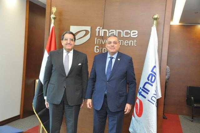 “خالص” تتيح خدمات التحصيل والسحب بـ1200 محطة وقود مصر للبترول