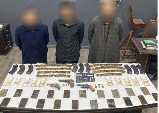 ضبط 3 عناصر إجرامية بأسيوط بحوزتهم أسلحة نارية ومخدرات