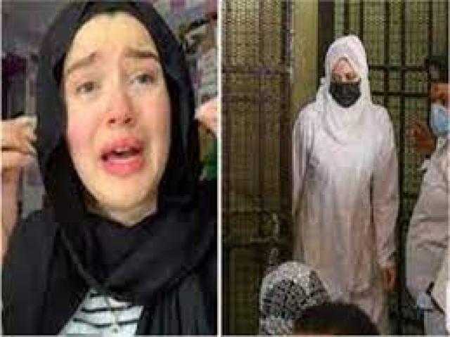 حنين حسام للمحكمة : «أنا معملتش حاجة علشان يحصل معايا كده»