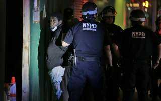 مقتل وإصابة 10 أشخاص بينهم 5 ضباط في انفجار بـ«نيويورك»