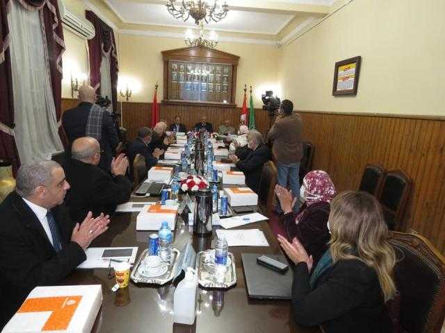 «تجارة القاهرة» تكرم وزير المالية تقديرًا لإسهاماته العلمية