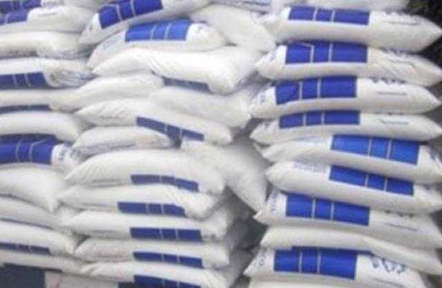 ضبط 4 أطنان سماد مدعم وأنشطة طبية بدون ترخيص بكفر الشيخ