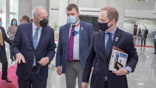 رئيس المنطقة الاقتصادية: مرور 12% من حركة الملاحة العالمية بقناة السويس