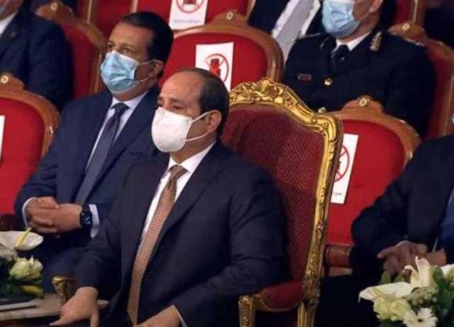 «العهد».. الرئيس يشاهد فيلمًا تسجيليًا عن تضحيات الشرطة