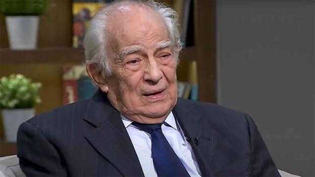 مفاجأت جديدة يكشفها دفاع الفنان رشوان توفيق في دعوى بطلان قسمة شاليه رأس سدر - خاص