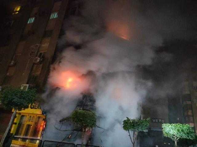 تحريات حريق عقار مدينة نصر: النيران امتدت لـ8 طوابق و6 مصابين بالاختناق بينهم شرطيان