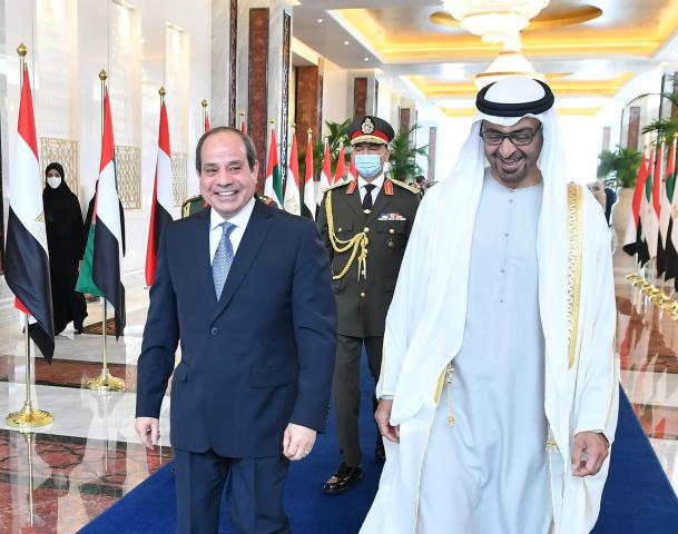 الرئيس السيسي وولي عهد أبو ظبي