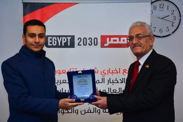 محمد زكريا يكرم النائب