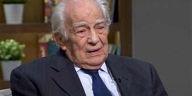 بطلان بيع فيلا 6 أكتوبر.. تأجيل دعوى ابنة الفنان رشوان توفيق ضد والدها لـ2 مارس