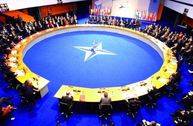 بولندا: «حلف الناتو في حالة حرب مع روسيا»