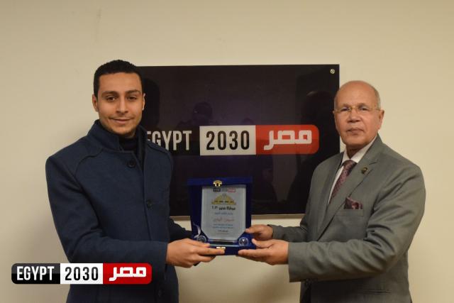 محمد زكريا يكرم النائب