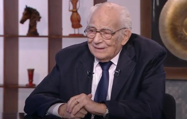 5 فبراير.. التحقيق في دعوى إلغاء توكيلين للفنان رشوان توفيق من ابنته