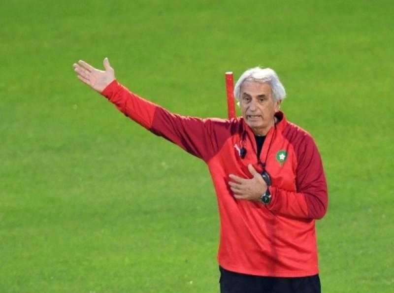 نجم الأهلي السابق يفجر مفاجأة بشأن مدرب النادي