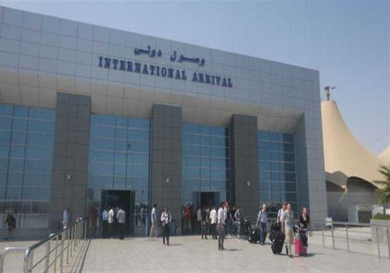 ضبط محاولة تهريب كمية من مستلزمات جراحة وزراعة الأسنان بمطار الغردقة