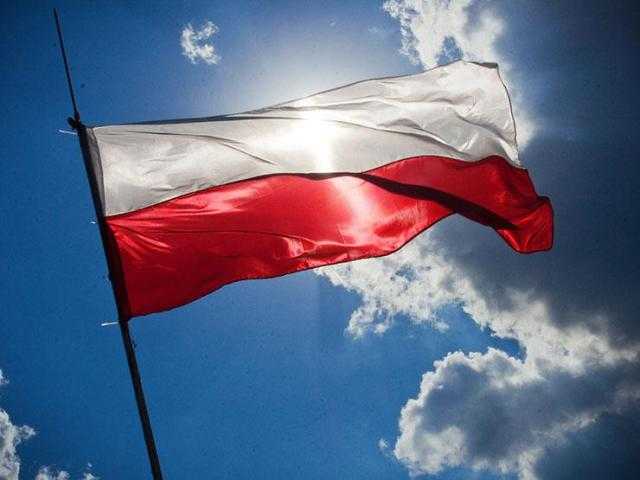 استعداد للحرب مع روسيا.. بولندا تقرر تسليم أسلحة دفاعية إلى أوكرانيا