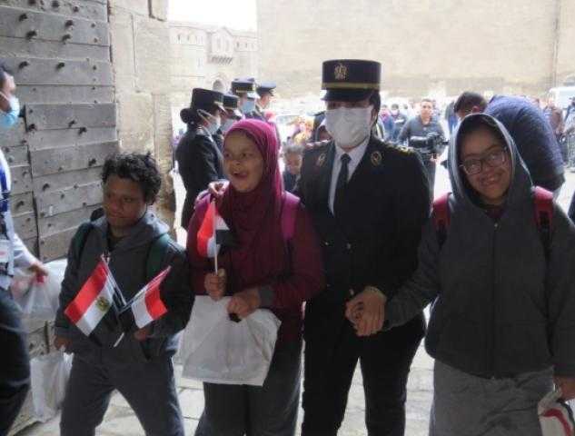 بمناسبة عيد الشرطة.. وزارة الداخلية تنظم رحلة لأبناء الشهداء وذوي الهمم