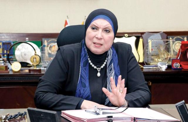 وزيرة التجارة والصناعة