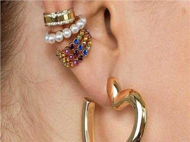 ”هجيبلك حاجة حلوة”.. متسولة تستدرج طفلة لسرقة قرطها الذهبي