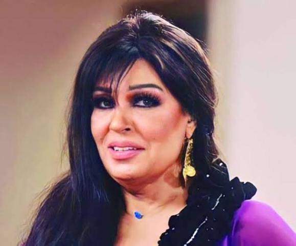 فيفي عبده: أنا أول واحدة في مصر لبست البنطلون الاسترتش (فيديو)
