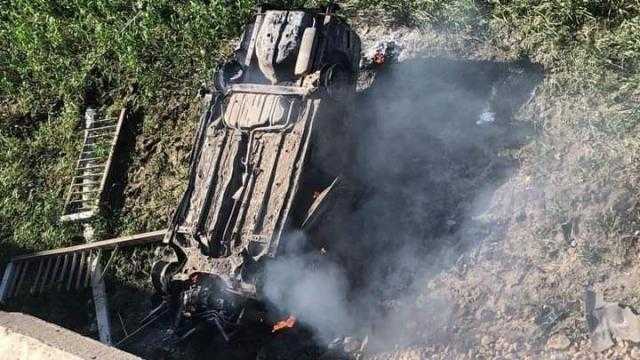 إصابة شقيقان فى تصادم سيارتان ملاكي  بطريق الكوامل بسوهاج