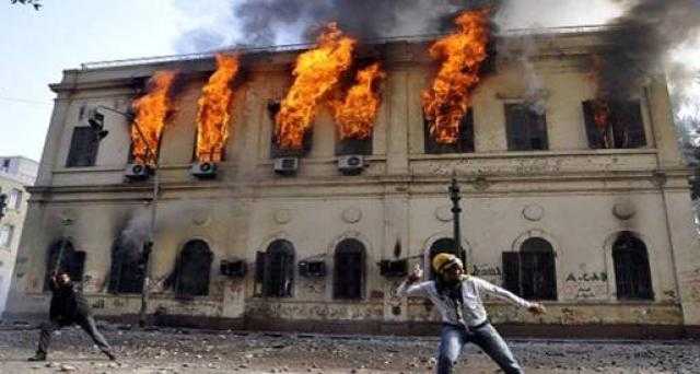 عٌوقب فيها «دومة» والفنان طارق النهري بالمشدد.. محطات مهمة في قضية «أحداث مجلس الوزراء»