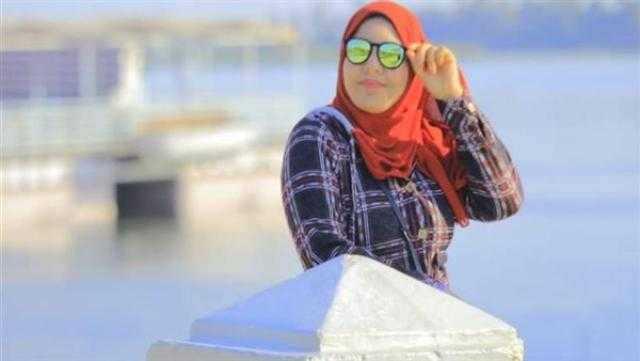 بعد تكريمها بسبب كيس دم.. ممرضة قنا: أديت رسالة «فيديو»