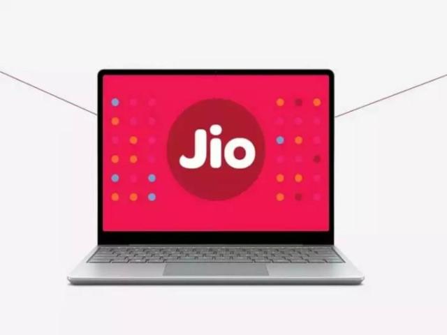 موعد نزول JioBook.. أرخص لاب توب 2022 قادم من الهند