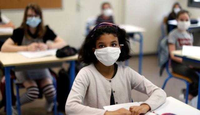 برلمانية تكشف حقيقة فرض 500 جنيه غرامة على غياب الطلبة بالمدارس  (فيديو)