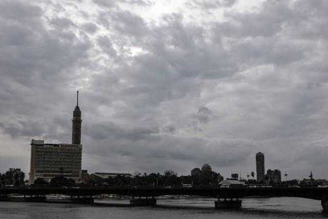 الأرصاد تحذر من تقلبات جوية وأمطار على هذه المناطق | فيديو