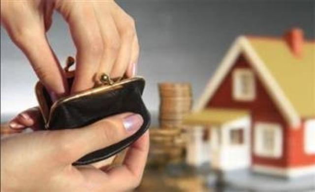 هل يجوز دفع الزوجة زكاة مالها إلى الزوج؟.. الأزهر يوضح