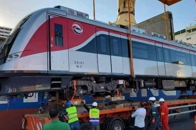 مشروع أول قطار كهربائي سريع