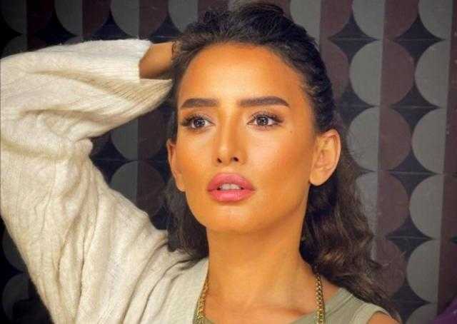 زينة: «كان عندي صديق غالي عليا مات»