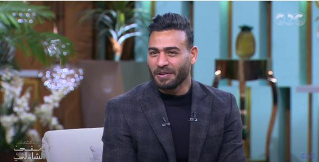 بأغنية «الليلة يا سمرا».. أبو جبل يقلد محمد منير «فيديو»