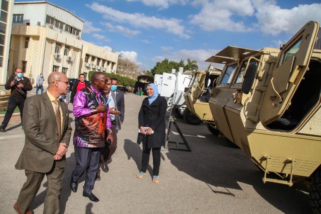 مصر وبوروندي تبحثان تعزيز التعاون في الصناعات الدفاعية