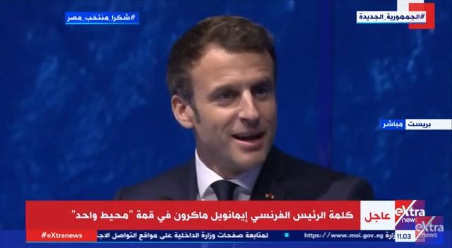 ماكرون: يجب وضع حد لإلقاء الأدوات البلاستيكية في المحيطات