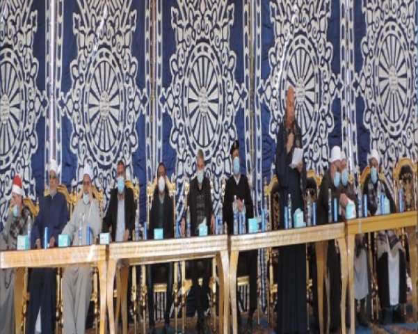 جلسة صلح بين عائلتين بالفيوم