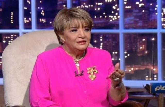 «سناء منصور»: التلفزيون المصري ولد عملاقًا لهذا السبب - فيديو