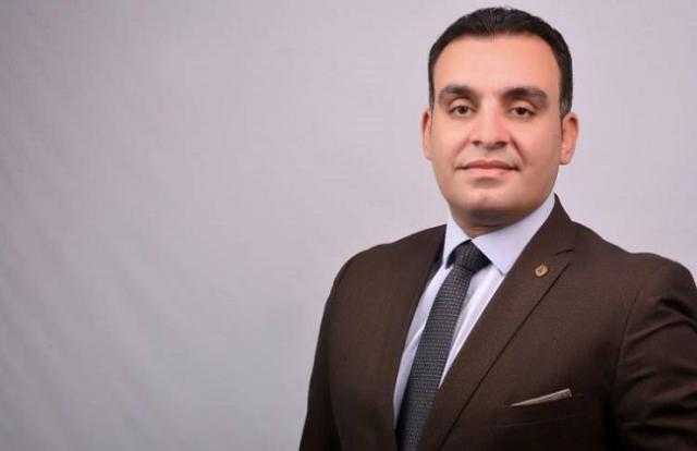 «برلماني» يكشف أبرز المواد التي شهدت نقاشًا بقانون العمل - فيديو