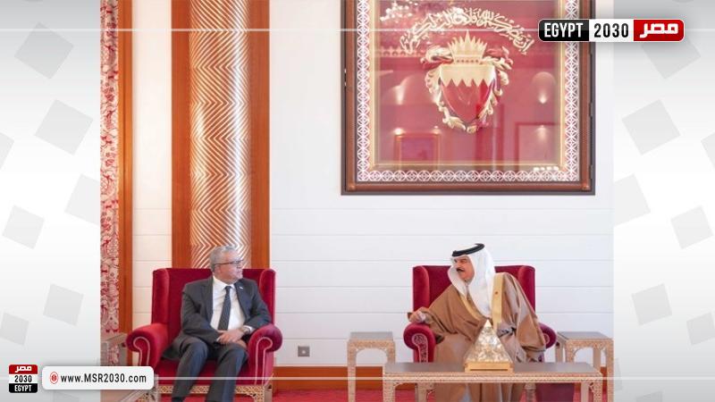 رئيس مجلس النواب يلتقي ملك البحرين