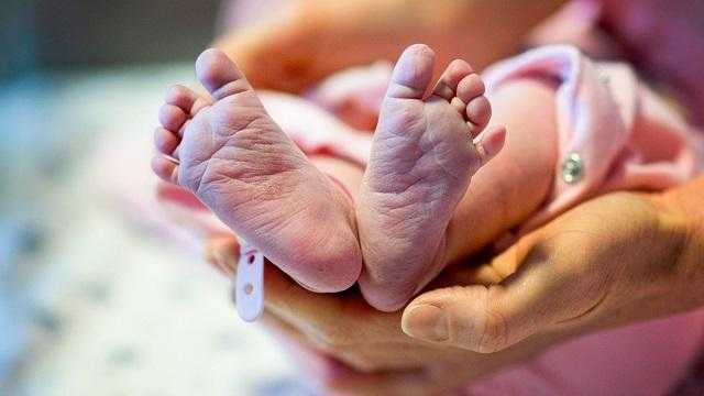 نسيان جثة طفل كويتي في ثلاجة موتى لأكثر من عام.. والصحة الكويتية: تشكيل لجنة تحقيق